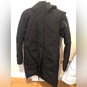 Lululemon women’s winter warrior parka